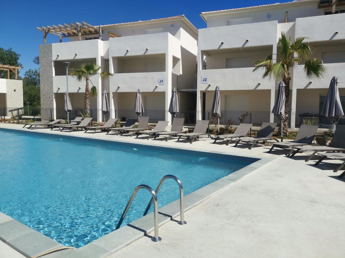 Marine De Bravone T2 Terrasse Front De Mer - Plage Pieds Dans L'Eau - Clim - Piscine - Wifi Linguizzetta Εξωτερικό φωτογραφία